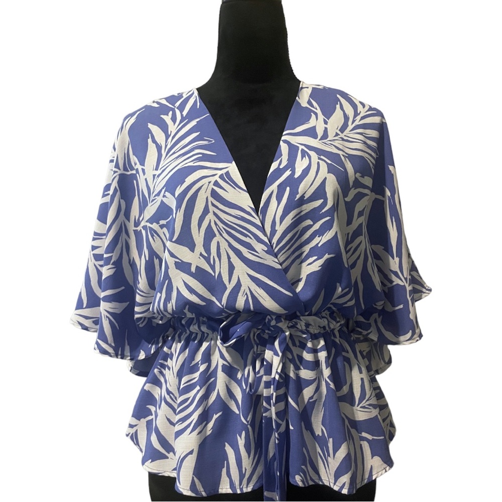 Cute Sweet Rain Blouse Size Medium